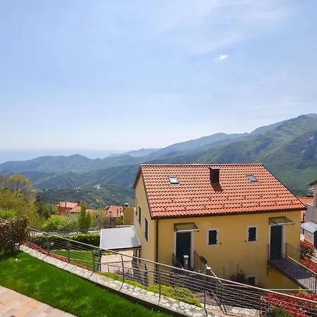2 Bedroom Awesome In Vakantiehuis Magliolo