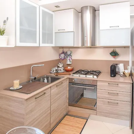 2 Bedroom Awesome In